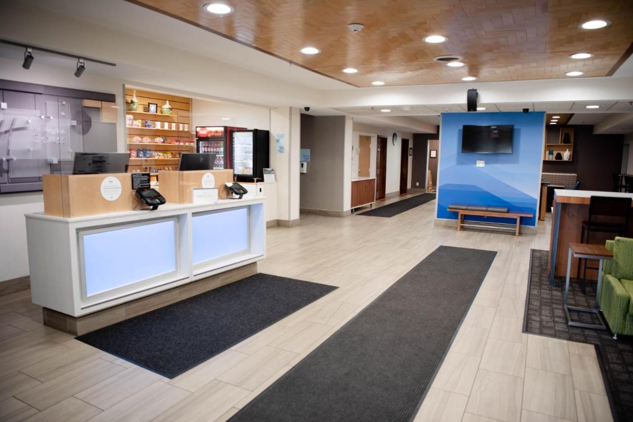 Holiday Inn Express Winfield - Teays Valley By Ihg Hurricane Exterior photo