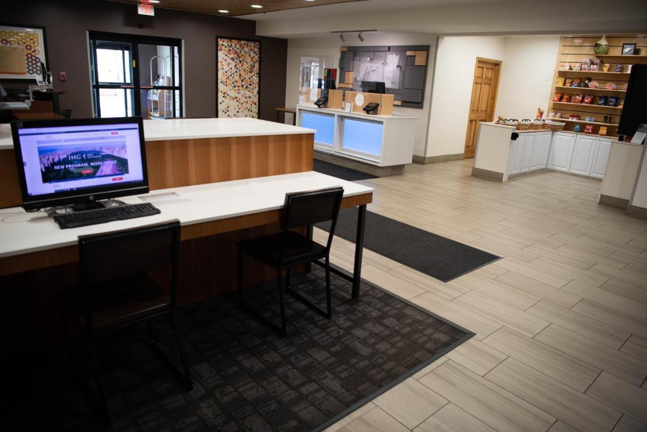 Holiday Inn Express Winfield - Teays Valley By Ihg Hurricane Exterior photo