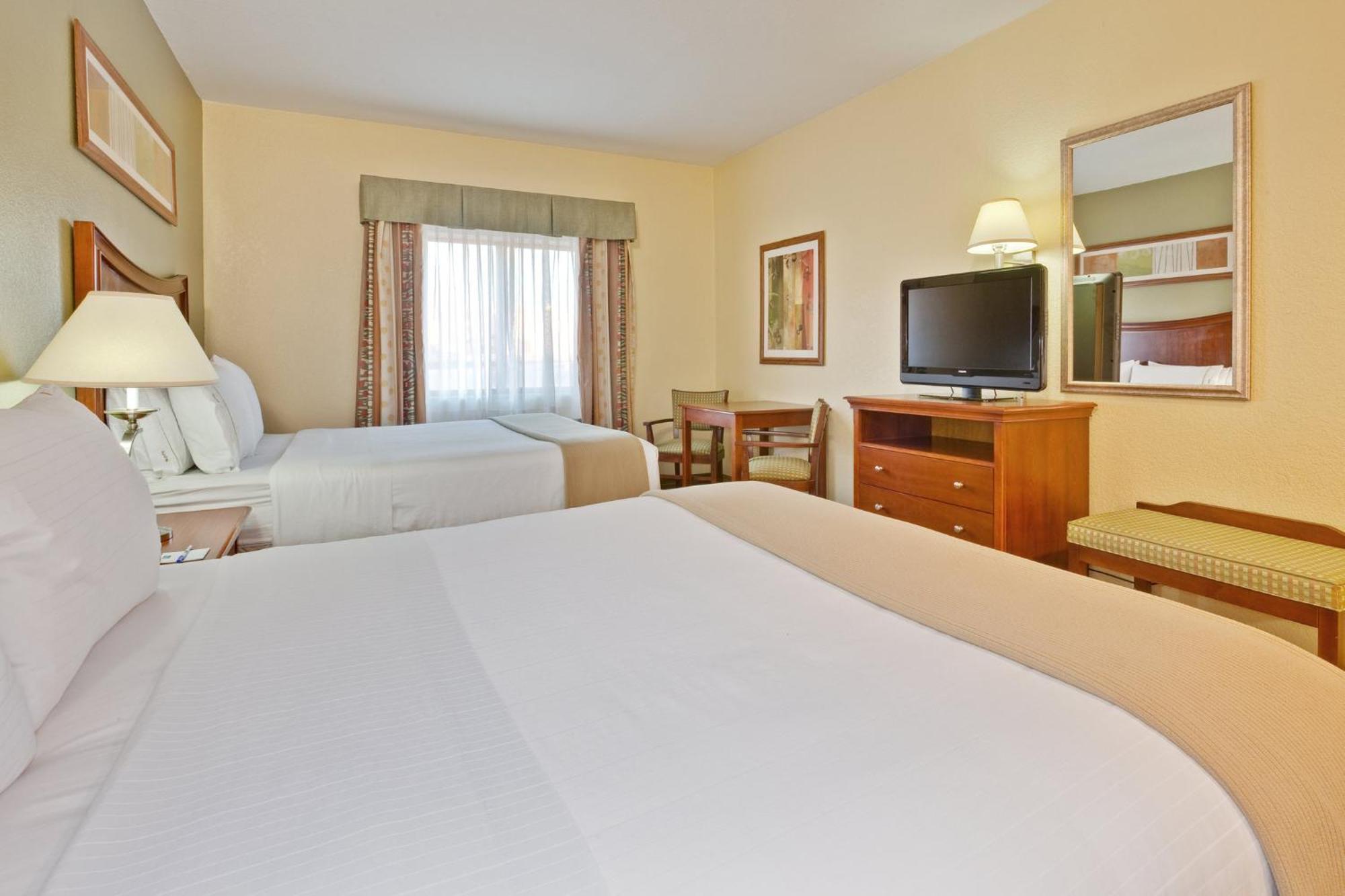 Holiday Inn Express Winfield - Teays Valley By Ihg Hurricane Exterior photo