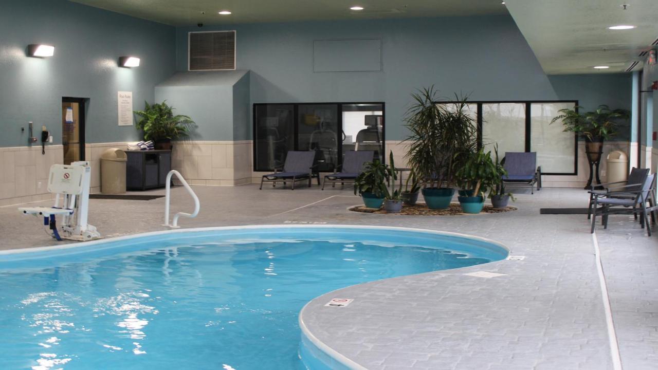 Holiday Inn Express Winfield - Teays Valley By Ihg Hurricane Exterior photo